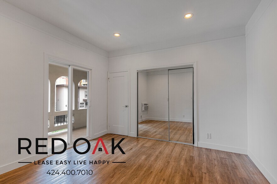 Building Photo - 1818 Whitley Ave