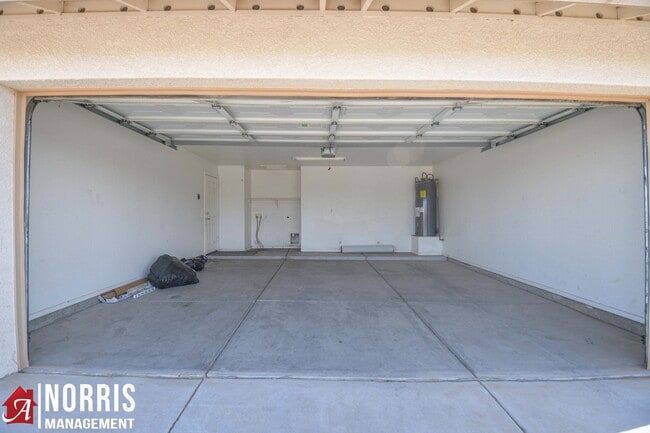 Building Photo - Newly Updated Home in Arizona City