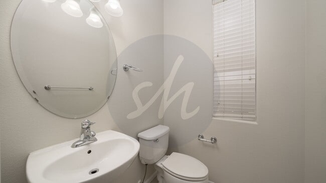 Building Photo - End Unit Townhome in Ridgeview at Stetson ...