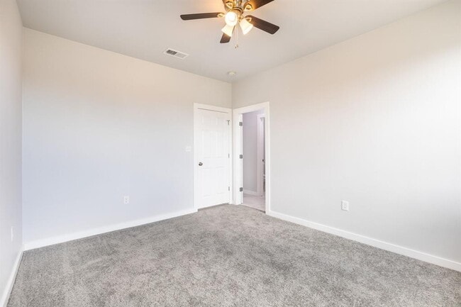 Building Photo - 600 Kimbro #B St