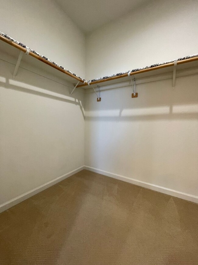 Building Photo - Two Story Home w/ Fridge Included, Attache...