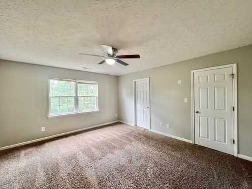 Building Photo - Charming 4BD, 2.5BA Durham Home with a Bonus Sun-Room & Fenced In Yard Only 10 Minutes Away from ...