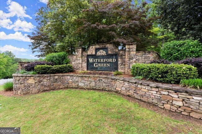 Building Photo - 1431 Waterford Green Dr