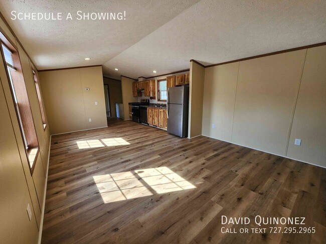 Building Photo - 5711 Heather View Ln
