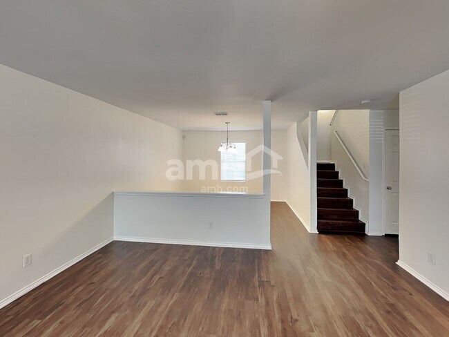 Building Photo - 3527 Canyon Maple