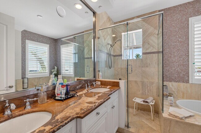 Building Photo - 4332 Sea Grape Dr
