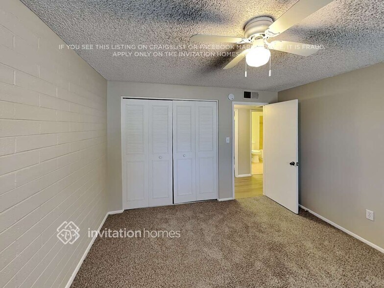 Building Photo - 13432 N 18th Ave