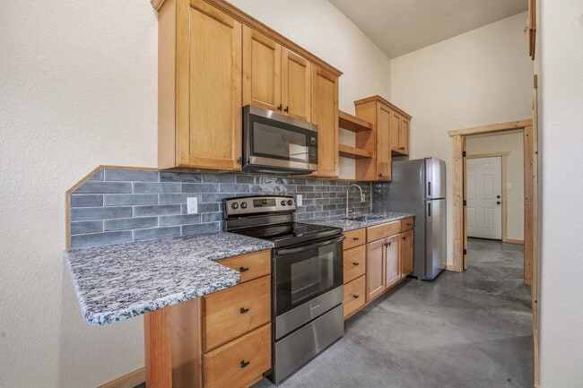 Building Photo - 5415 Co Rd 456