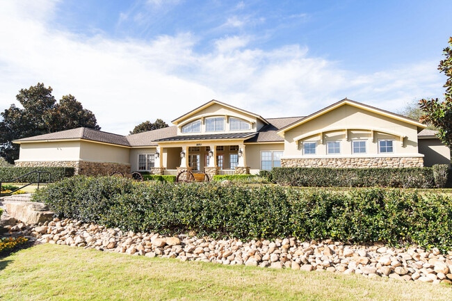 Building Photo - 345 Polaris Pl