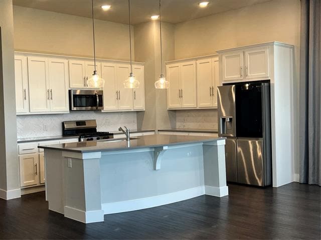 Building Photo - 1553 Sugarberry Dr