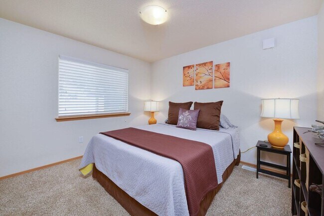 Building Photo - 1807 Miranda Ct