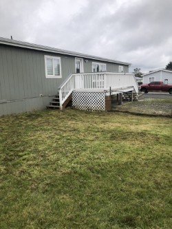 Building Photo - 255 NW Golden Hills Dr