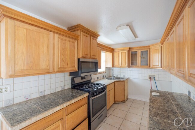 Building Photo - 2902 Bennett Dr