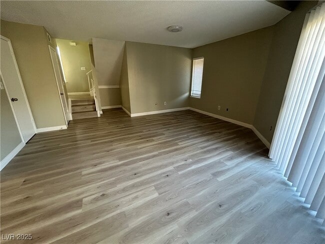 Building Photo - 1616 Marathon Dr