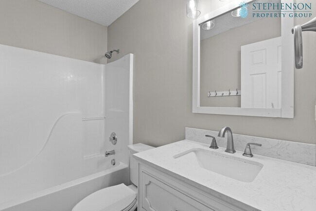 Building Photo - 128 Pennbrook Ln