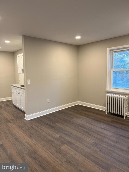 Building Photo - 7250 Radbourne Rd