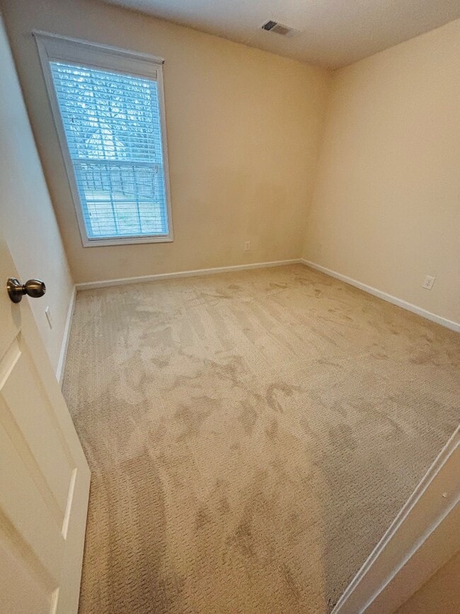 Building Photo - 607 McDowell Ln