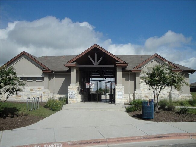 Building Photo - 162 Wapiti Rd