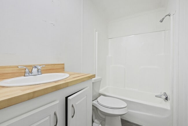 Building Photo - 15506 N Paradise Park Ln