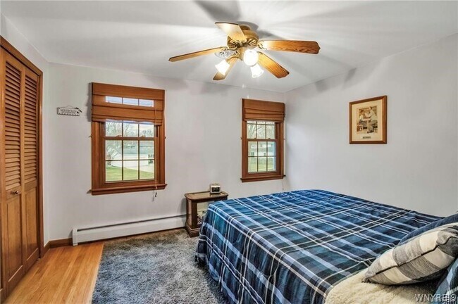 Building Photo - 97 Tartan Ln