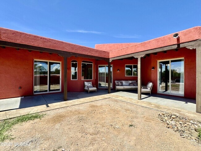 Building Photo - 8029 W Tree Frog Trail