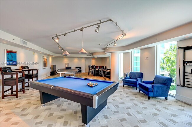 Building Photo - 3131 NE 188th St