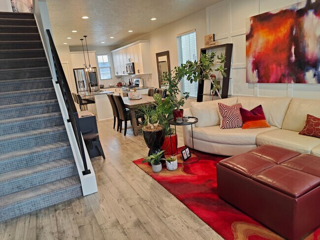 Building Photo - 10743 S Porcini Dr
