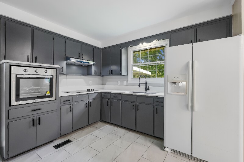 Building Photo - 1347 Gibson Dr