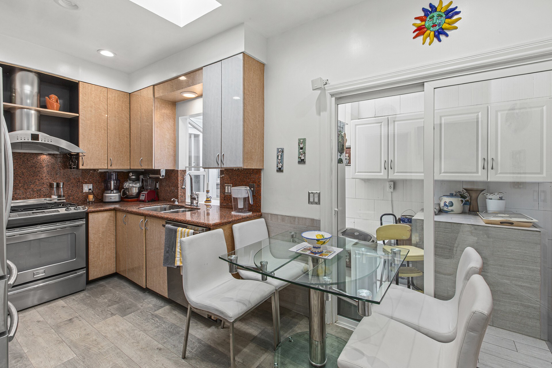 Building Photo - 548 25th Ave