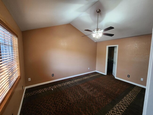 Building Photo - 12337 Yarmont Way