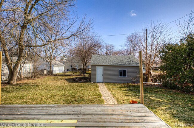 Building Photo - 2618 Phillips Ave