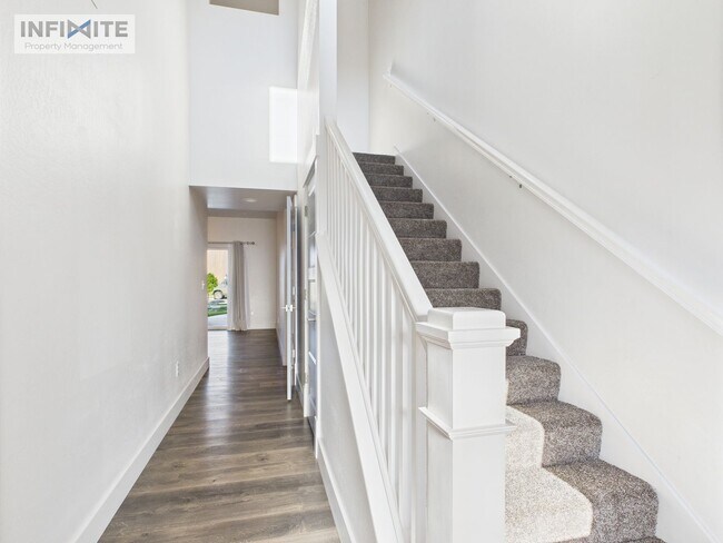 Building Photo - 3 Bedroom Condo in Bozeman