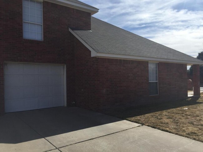 Building Photo - 6018 Estacado Ln