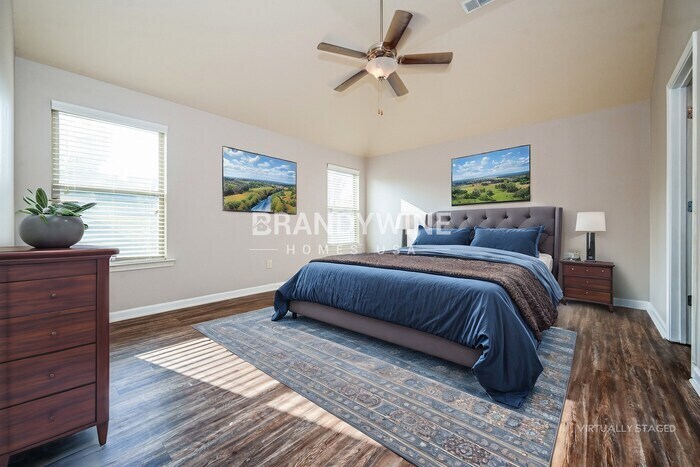 Building Photo - 693 Emporia Loop