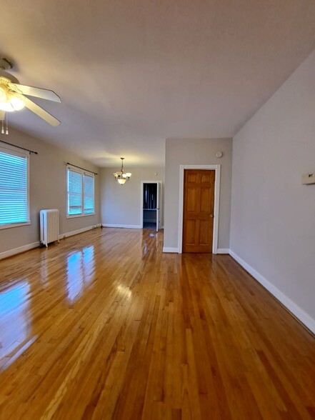 Building Photo - 9302 202nd St