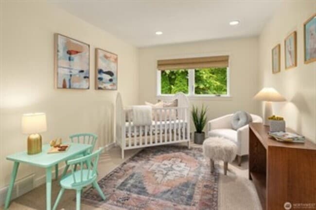 Building Photo - 4510 48th Ave NE