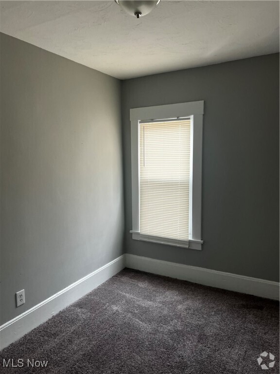 Building Photo - 1415 Olivewood Ave