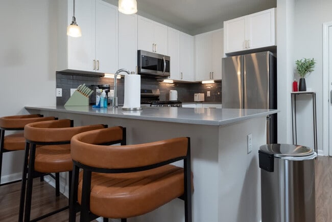 Building Photo - 360 Foley St