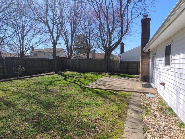 Building Photo - 1288 Nesbitt Dr