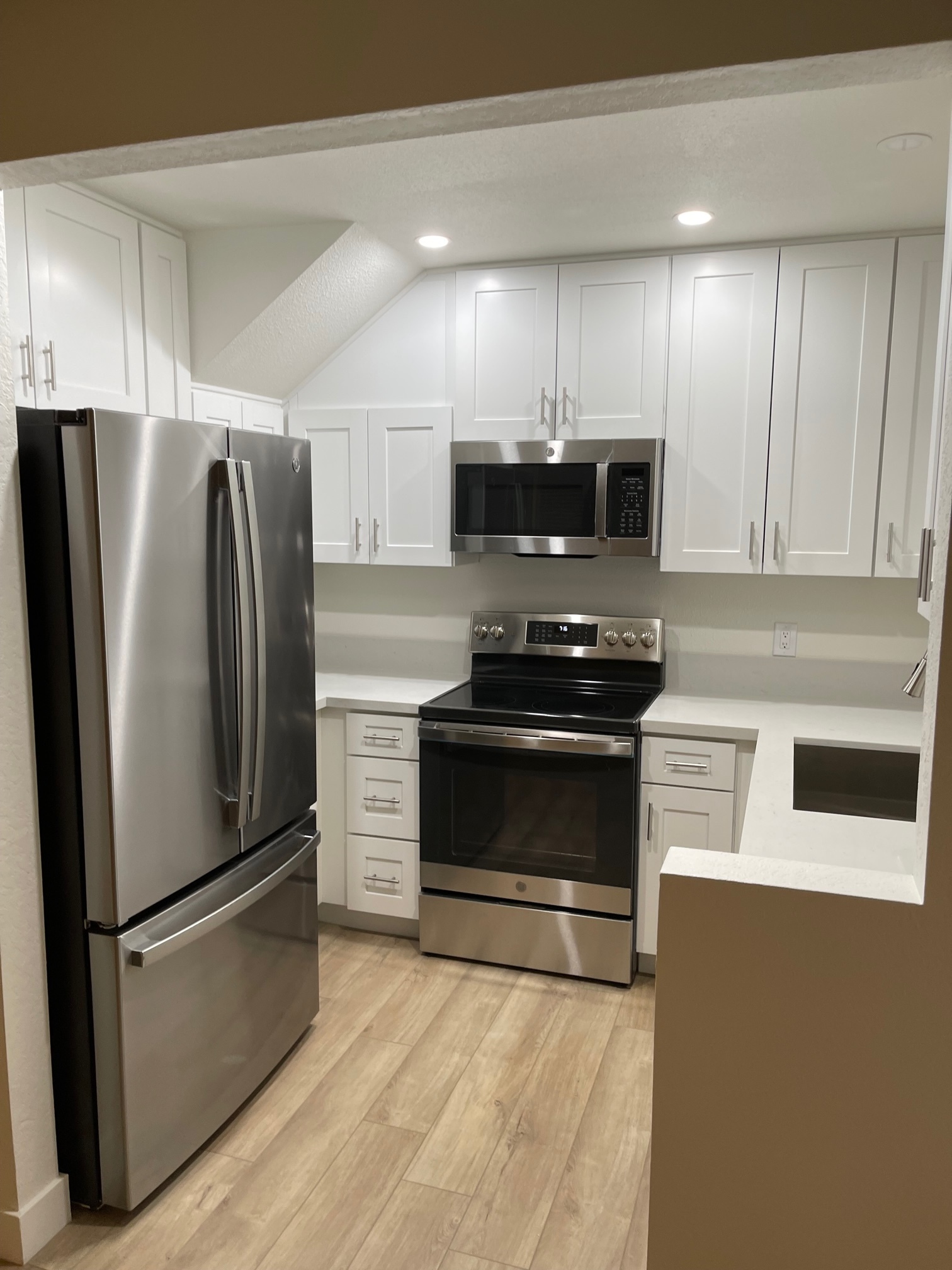 Brand New Kitchen with all New Appliances - 4095 Rosenda Ct