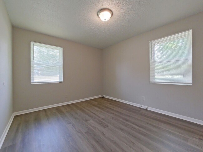 Building Photo - 3 Bedroom Ranch in West Augusta 30907 ZIPCODE
