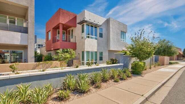 Primary Photo - 9001 E San Victor Dr