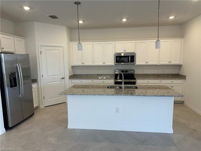 Building Photo - 14677 Palamos Cir