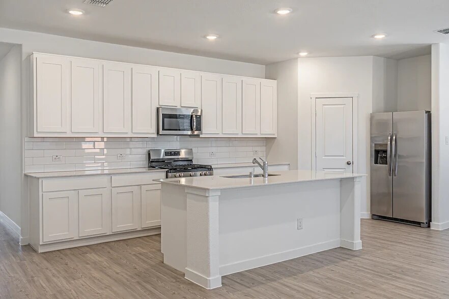 Building Photo - 1357 Rockwell Dr