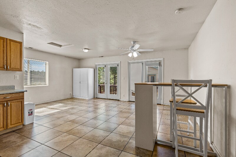 Building Photo - 1378 E Hatcher Dr