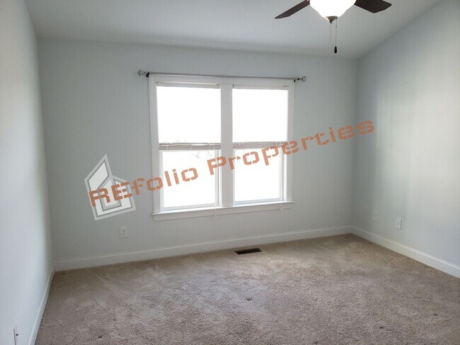 Building Photo - Amazing 3-Bedroom Ranch with a 2-Car Garag...