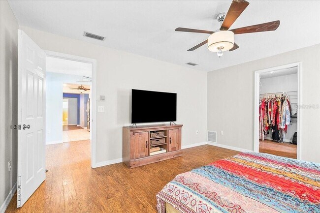 Building Photo - 1302 Georgetowne Cir