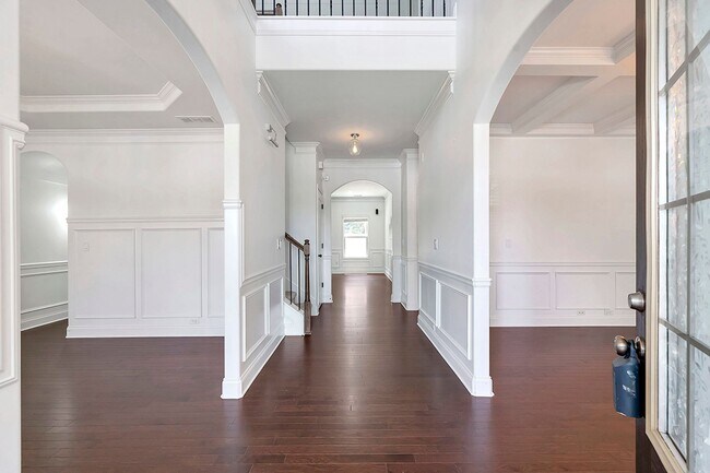 Building Photo - 2635 Azalea Bluff Dr