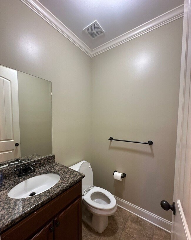 Building Photo - 5 Bedroom /4 Bath House in LAKELAND!!!