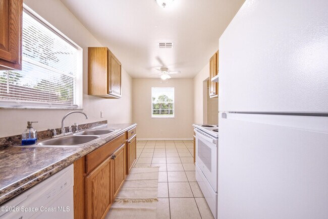 Building Photo - 4519 Barna Ave